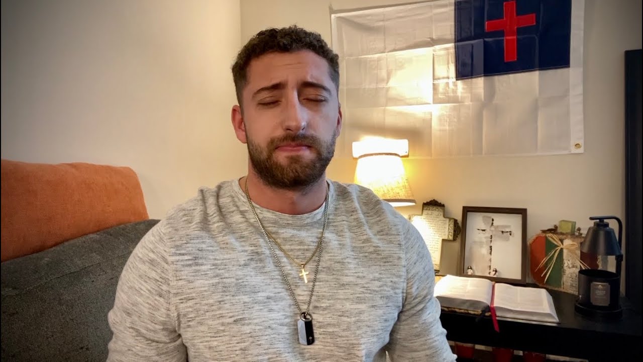 Бог знает, что тебе нравится этот человек (это для тебя)