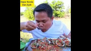 Eat 300 grams of mussels with pachoi leaf salad. Bambang Tampan is really delicious 😁