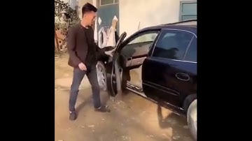 Developers trying to fix bug, glitch and optimization in Apex legends mobile. 😂😂