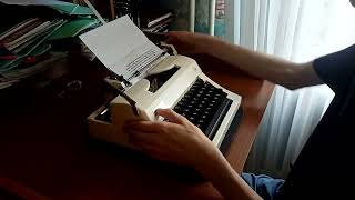 Пишущая машина 