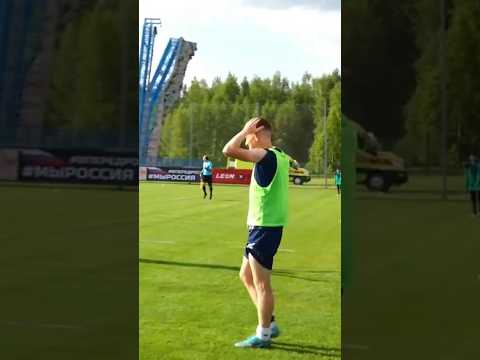 Комментатор сошёл с