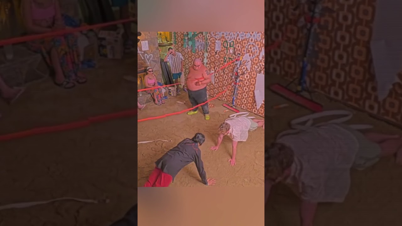 Fishtank LIVE S2 Day 36 - Josie competes in a challenge vs Oliver