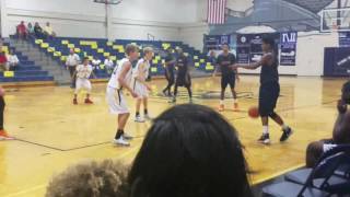 Doreon Ingram Puts Up 7 Points In Less Than 2 Minutes Including A Buzzer Beater