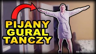 Pijany Gural Tańczy W Szlafroku O 400 Rano