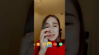 Aurora Si Trasforma In Emoji