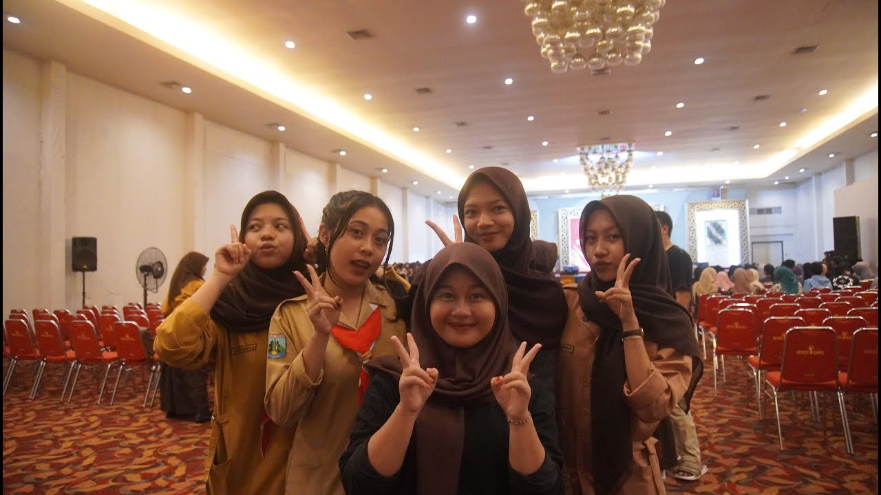 GLADI BERSIH DAN DIBALIK LAYAR PELEPASAN KELAS XII SMK PGRI 1 TULUNGAGUNG