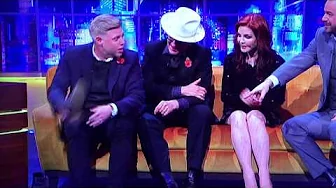 Rob Beckett does a trick on The Jonathan Ross Show