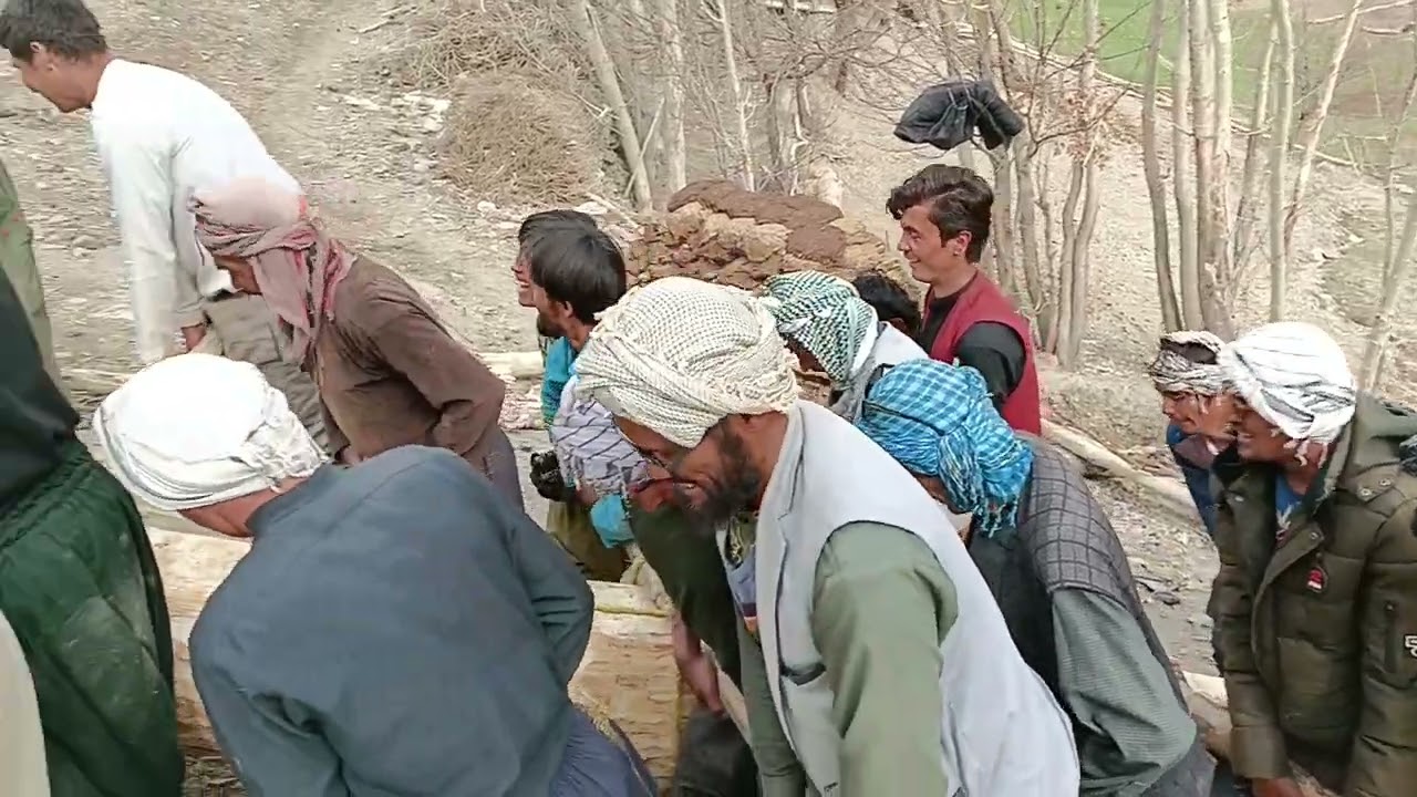 دایکندی ولسوالی سنگ تخت و بندر منطقه میراثی چوب کشی مردم جوقول میراثی 