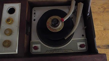 Voice of Music Hi-Fidelity Model 562 record player playing 45