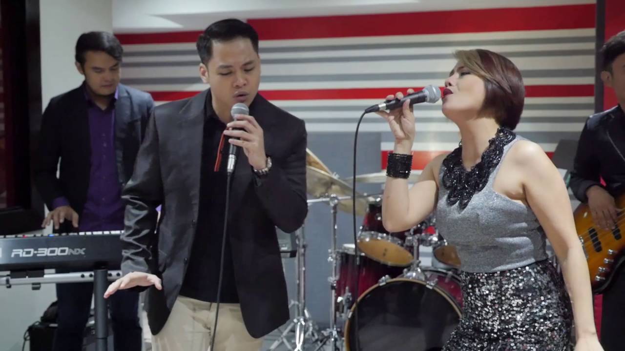 Like I'm Gonna Lose You cover by THE LOVE BUS feat Mark Cando & Princess Belleza