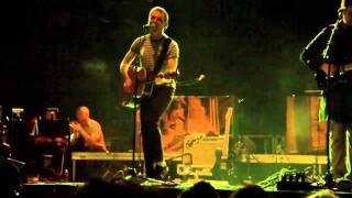 Belle &amp; Sebastian - Sukie In The Graveyard Live