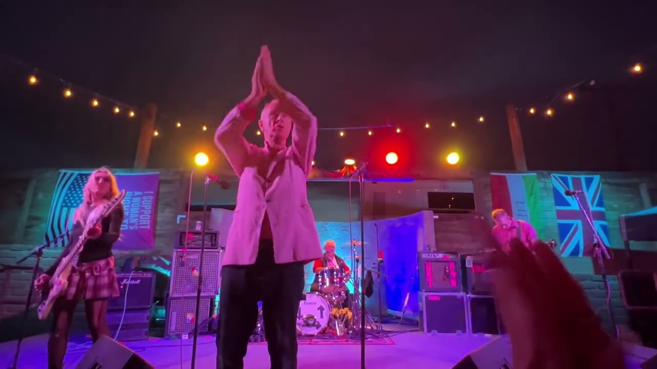 Gang Of Four "Outside The Trains Don't Run On Time"