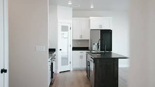🏡 MUST SEE! Sugar City 3 Bed 2 Bath Twin Home for Rent | Available Nov 2024! 🌟