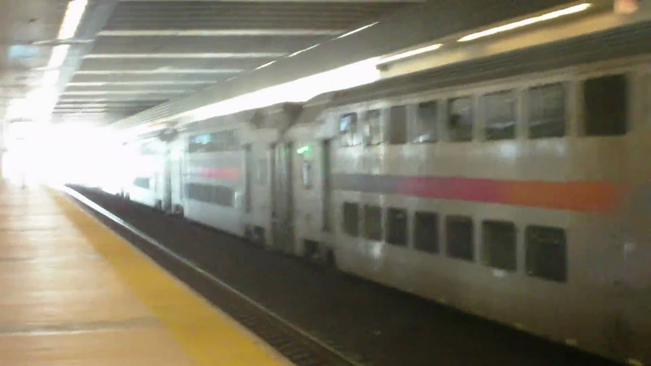 NJ Transit Train @ Secacuse JCT departing for NYC