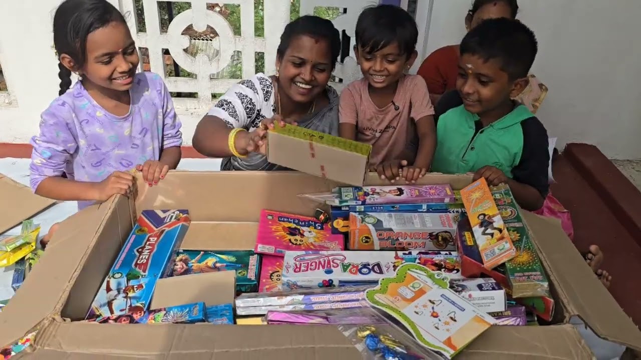 Full video 👉 வாங்க நம்ம தீபாவளிக்கு பட்டாசு வாங்கலாம்🤣😂😅#lachu #sujan #lachusujan 