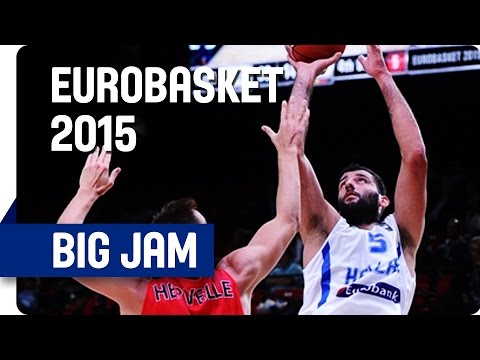 Spanoulis' pass finds Bourousis for an Alley Oop - EuroBasket 2015