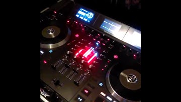 NUMARK NS7 III DJ SNEAK-ATTACK TUPAC VS FUGEES