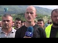 Протест на граѓани од Студеничани - камиони кои превезуваат руда од  го оштетија локалниот пат