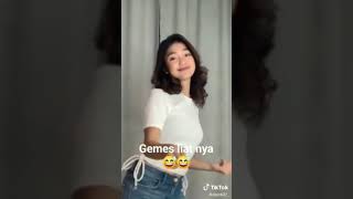 Dinda Kirana Goyang TikTok Terbaru 😊