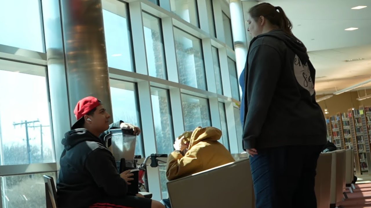 Blender in library prank