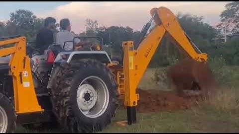 EICHER 🚜Tractor 650 4WD #shortsvideo JCB with Bull JCB 🚜