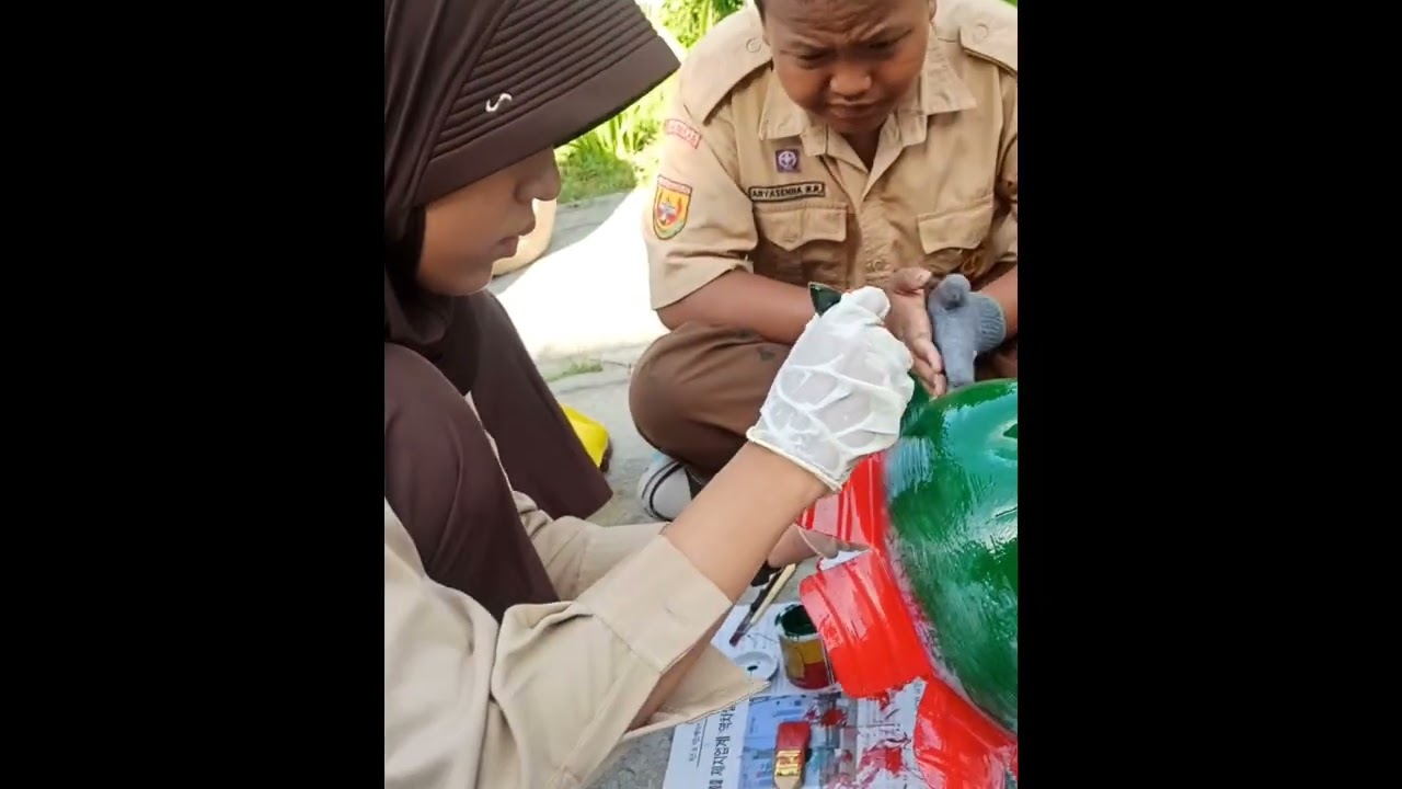 Make a rafflesia flowers pot, (text prosedure, B.inggris, pottastic)