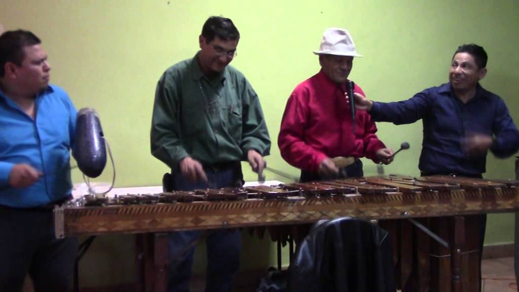 NORTEÑOS TOCANDO MARIMBA LA CHIAPANECA YouTube