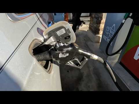 When's the best time to get gas? New report debunks morning fill-up myth
