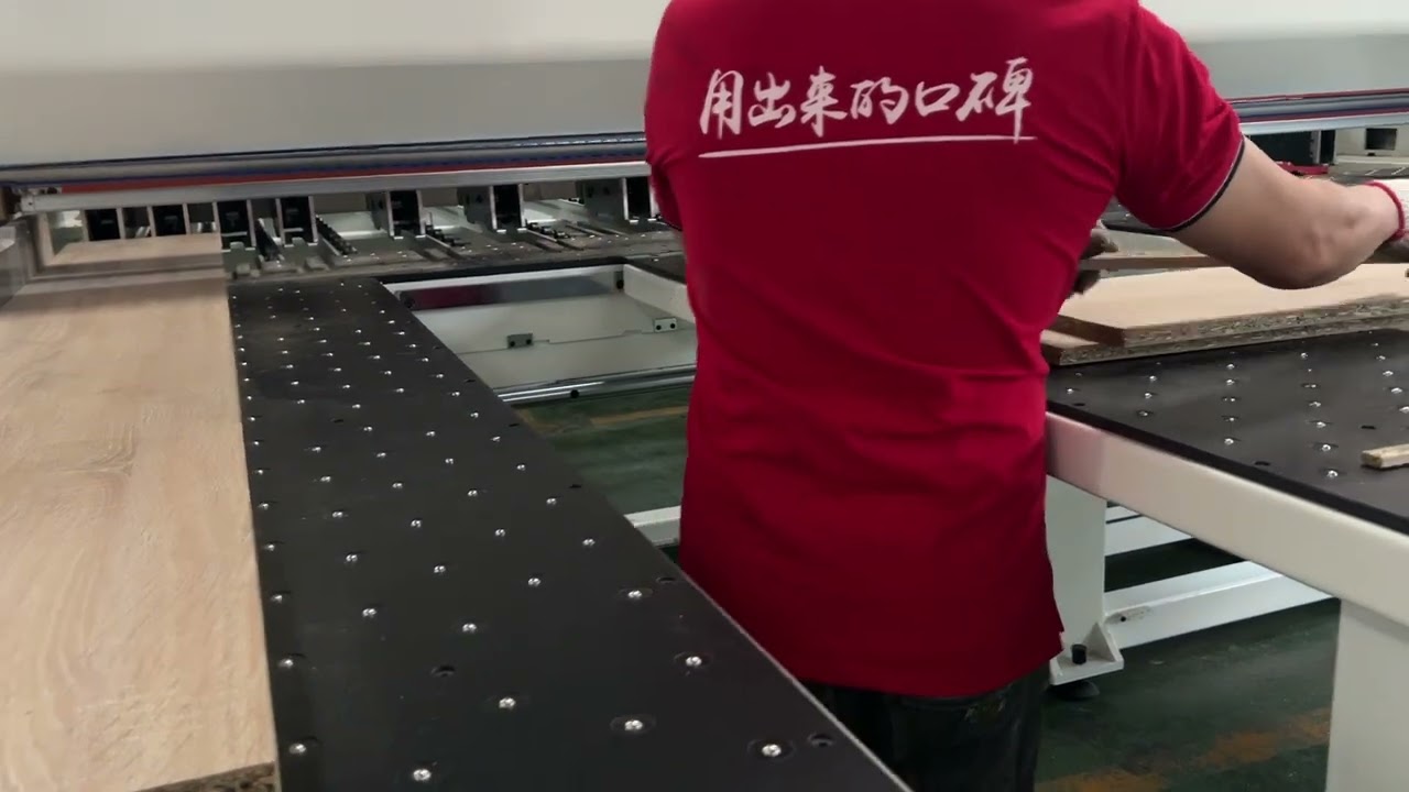 HUAHUA HP380 Sierra de panel de computadora Máquina de sierra de haz Sierra de panel CNC