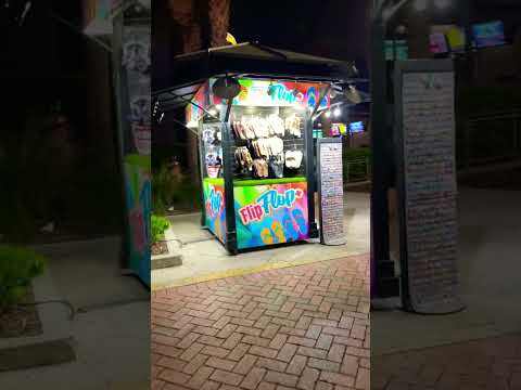 Walking in icon Park Orlando Florida #jamaicawalkby