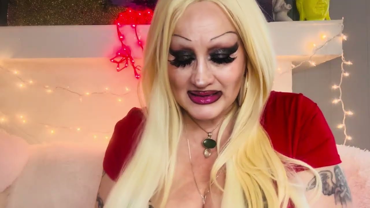 Ditzy💜Bimbo💜Asmr💜no way?!… a MISS A makeup HAULY HAUL! & swatches! Periodttt!