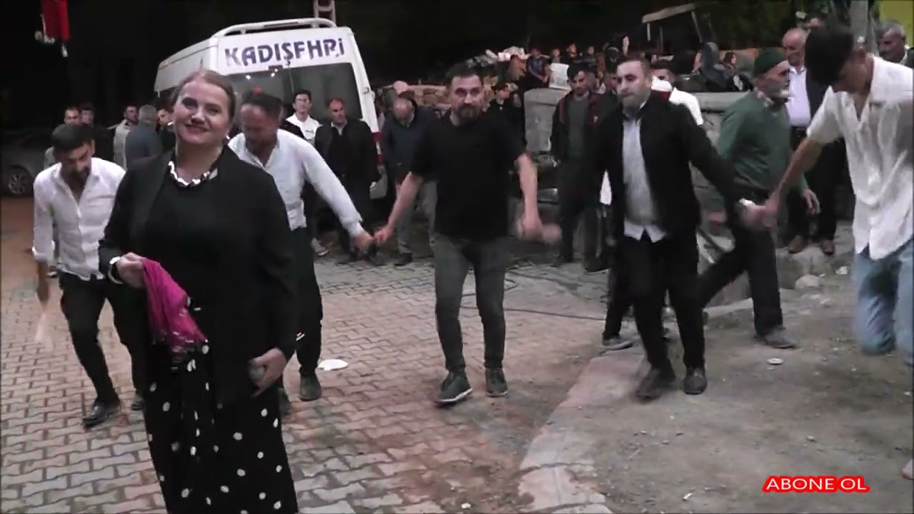 Kadışehri Gümüşsu köyünden halaylar