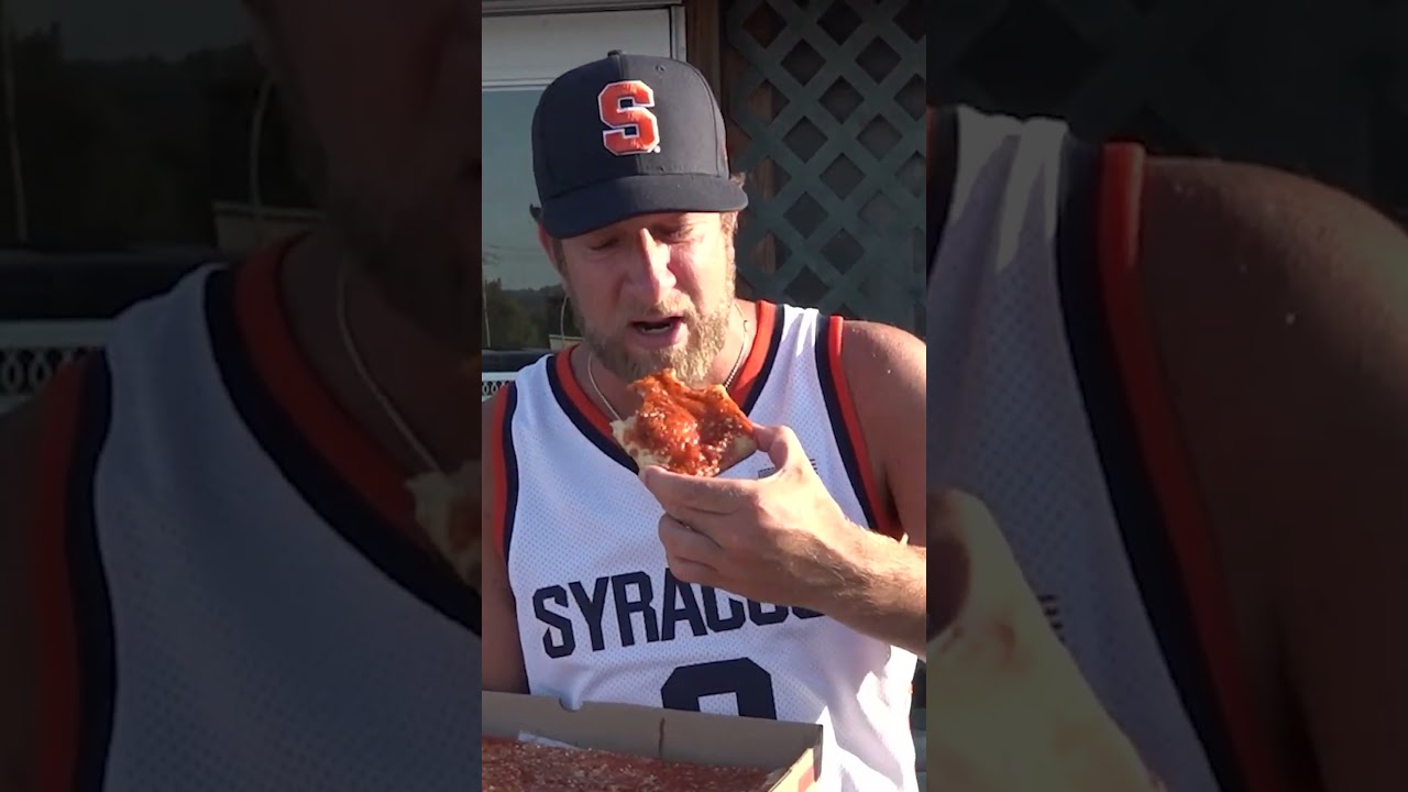 Dave Portnoy Tries The Second Oldest Pizzeria In The Country & Gets Stunned By A Guy's Hairline