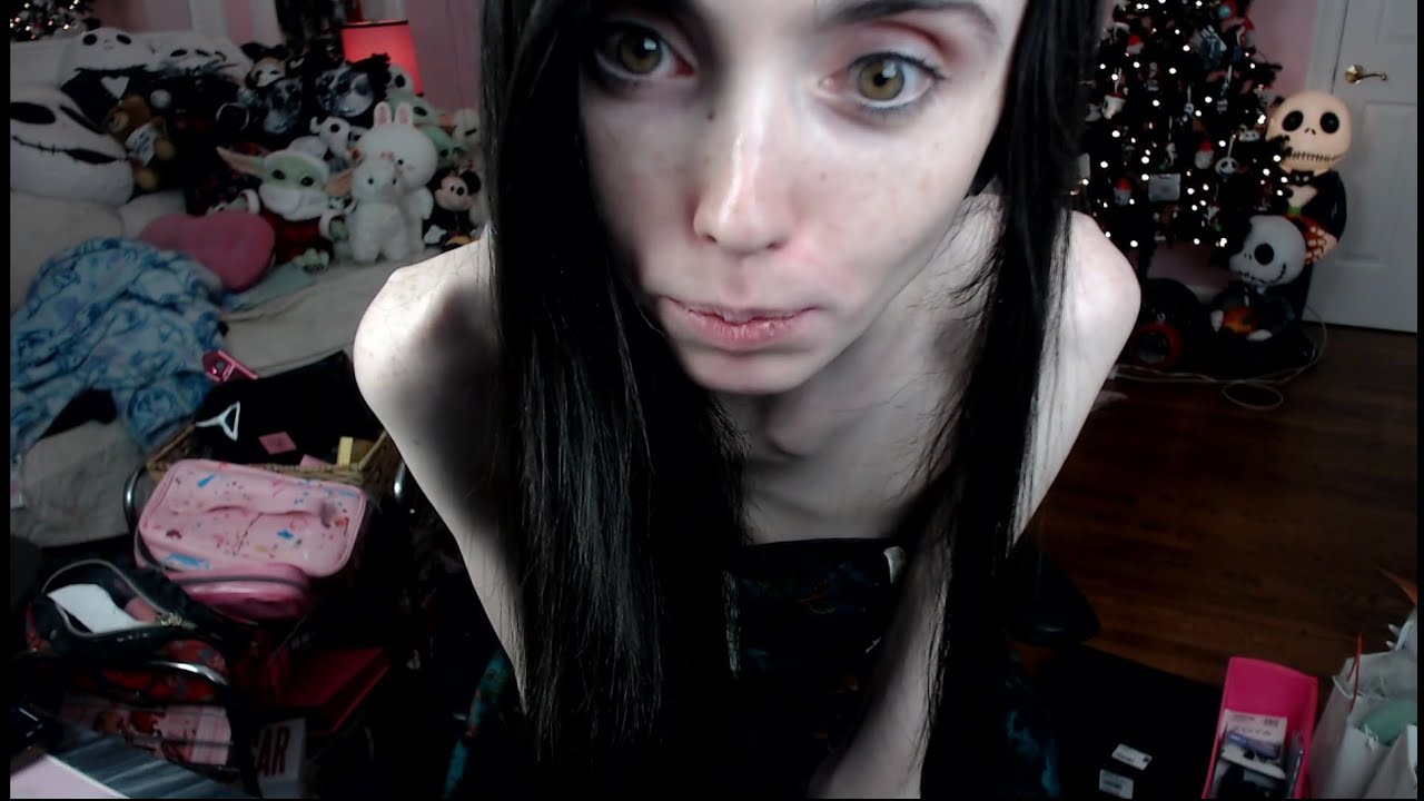 Eugenia Cooney Shows Face Close Up With No (12-4-21) #shorts - YouTube