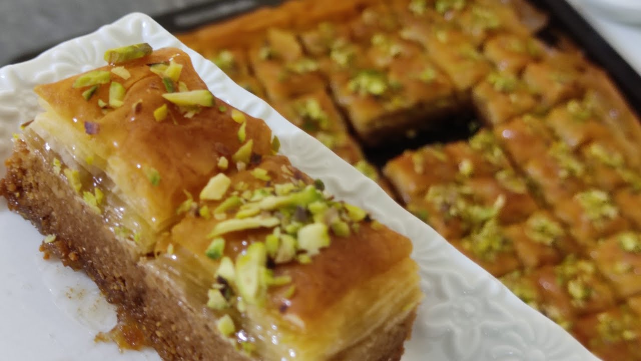 بقلاوة باللوز معلكة مقرمشة لذيذة سهلة وسريعة التحضير أسرار نجاح الوصفة بادق التفاصيل روعة ،👇🤫😋👆☕