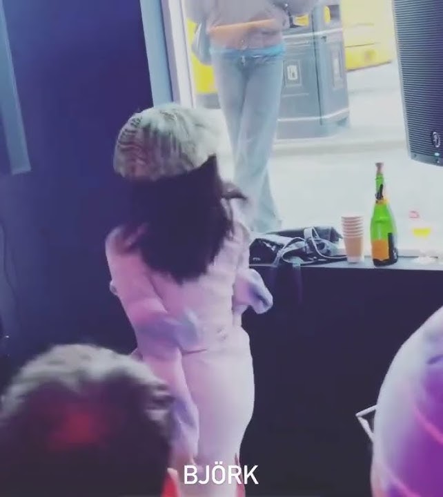 björk : live DJ show, smekkleysa plötubúð,  smekkleysubúðin, óðinsgötu, reykjavík, march, 3rd (2024)