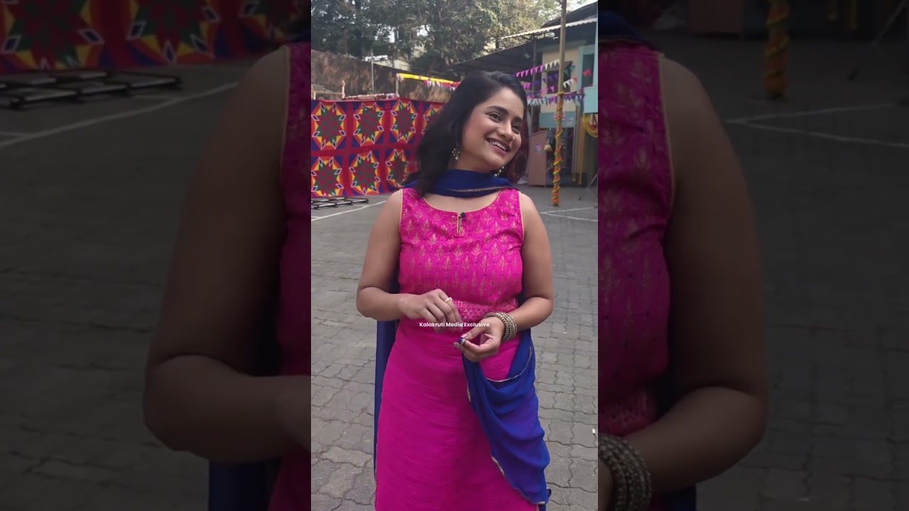 'सन मराठी'वरील 'तू अनोळखी तरी सोबती' मालिकेतील अभिनेत्री #AartiMore हिचा गोड लूक...