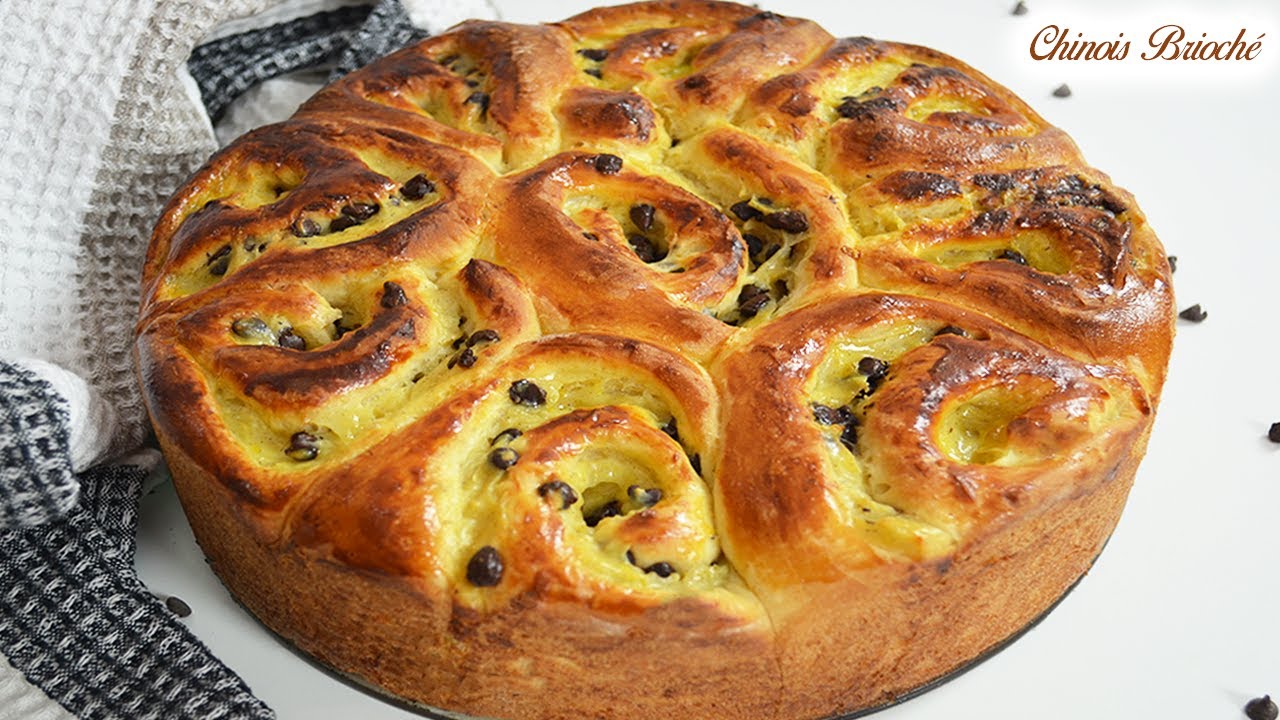 CHINOIS Â LA CRÈME PÂTISSIÈRE ET AUX PÉPITES DE CHOCOLAT