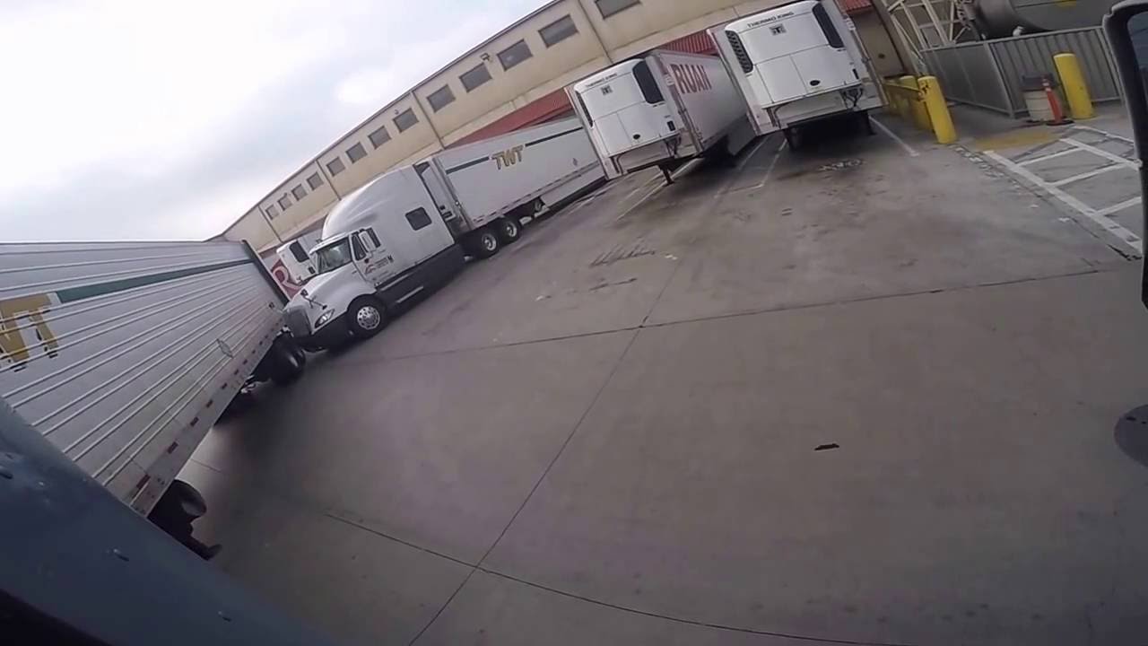 REVERSIANDO EN ESPACIO REDUCIDO(DIFICIL PERO NO IMPOSIBLE)