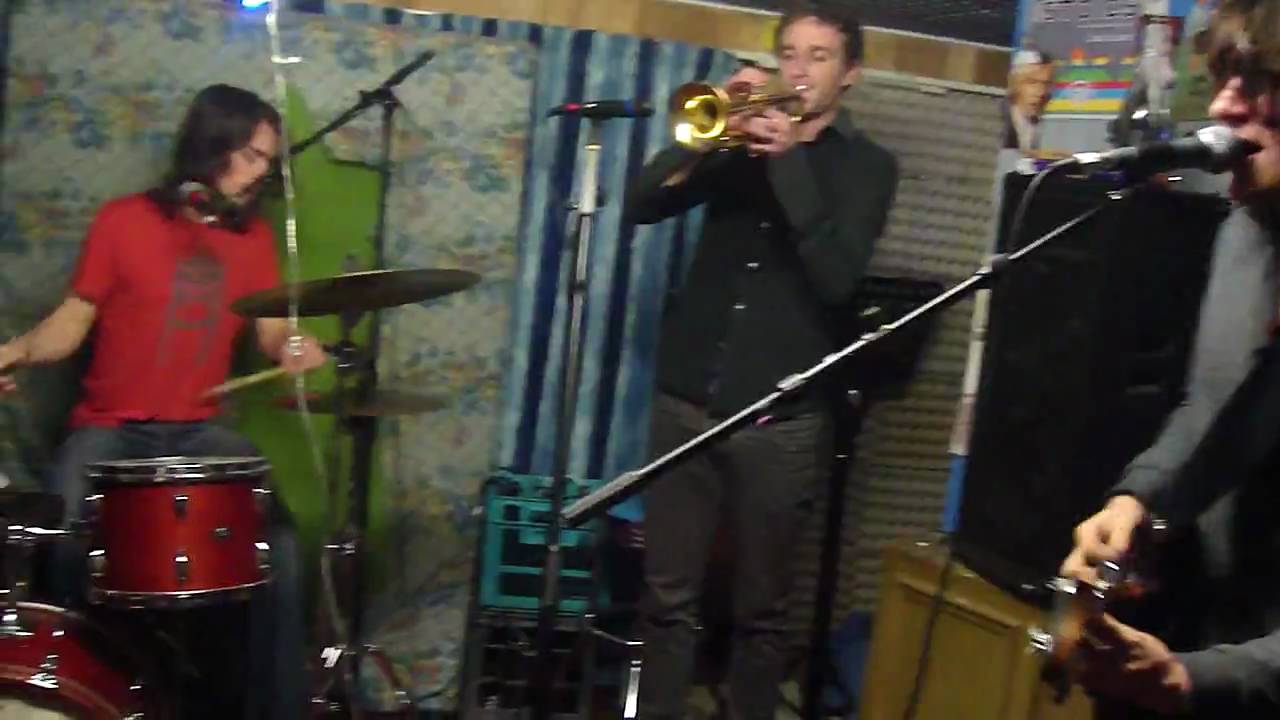 Guarda The Stoics - Sierra- 2008 su YouTube Guarda The Stoics - Sierra- 2008 su YouTube
