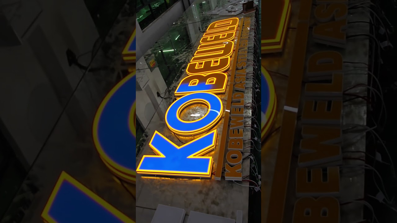 Here’s the sign that makes your shop stand out. 