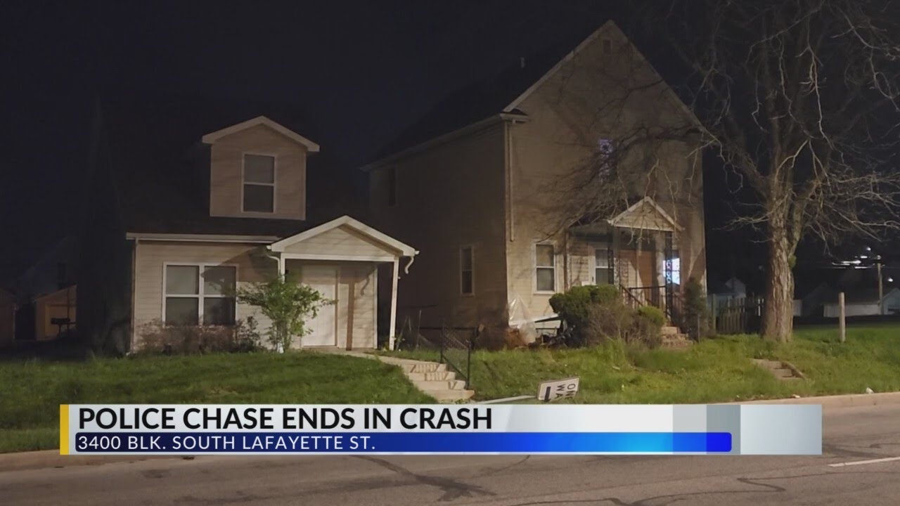 Police Chase Ends in Crash - YouTube