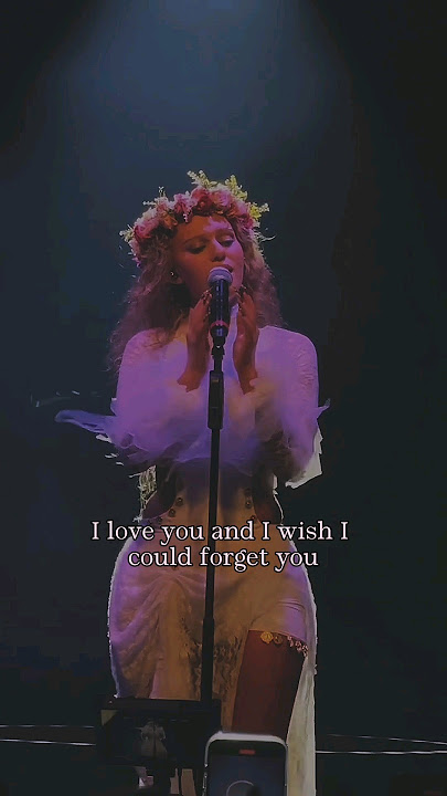 elyanna - ahwak live | English lyrics | #elyanna #ahwak #aesthetic #lyrics