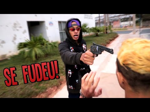ROUBEI UM TRAFICANTE!