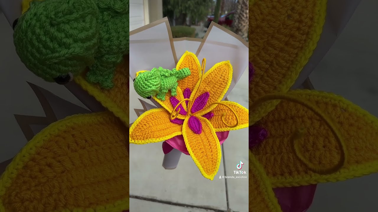 Flor De Rapunzel #rapunzel #pascal #crochet #ramos