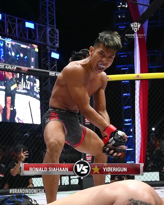Beringas!! Ronald Siahaan vs Yiderigun di One Pride MMA FN 79. - Hook Fight Gear
