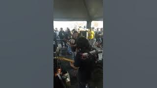 ubs band=Rindu Berat At Bazar Seni Ipoh(The Scary Guitarist Encik Ngigau)