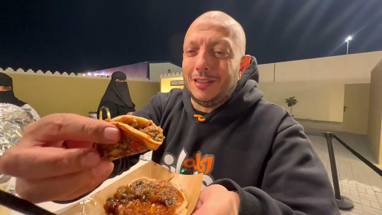 اكبر وليمة في العالم فيها كل الي نفسك فيه