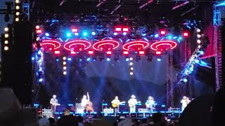 Celebrity Billy Strings and Zack Top,  Big spike hammer, under the big sky 2024 Net Worth