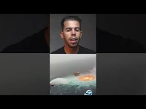 مشهد نادر نار خرجت من قلب البحر